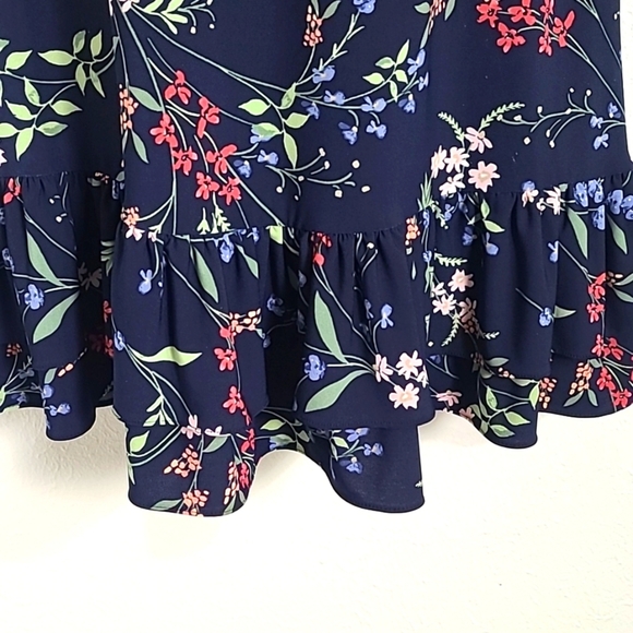 Tommy Hilfiger Navy Blue Sleeveless Floral Dress with Layered Ruffle Hem Size 10 - Picture 3 of 7